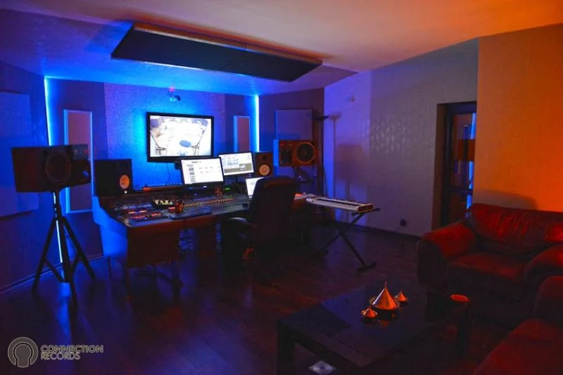 Connection studio — space and equipment 8