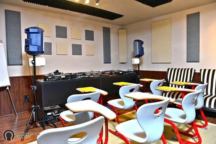 Connection studio — space and equipment 11